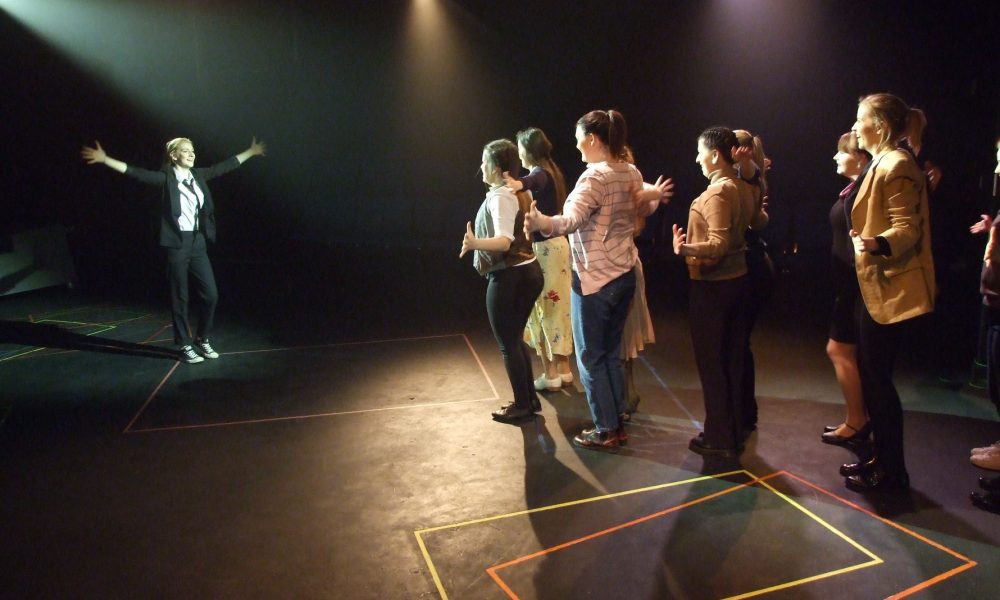 https://danceahead.co.uk/wp-content/uploads/2018/03/Side-by-Side-4-1000x600.jpg